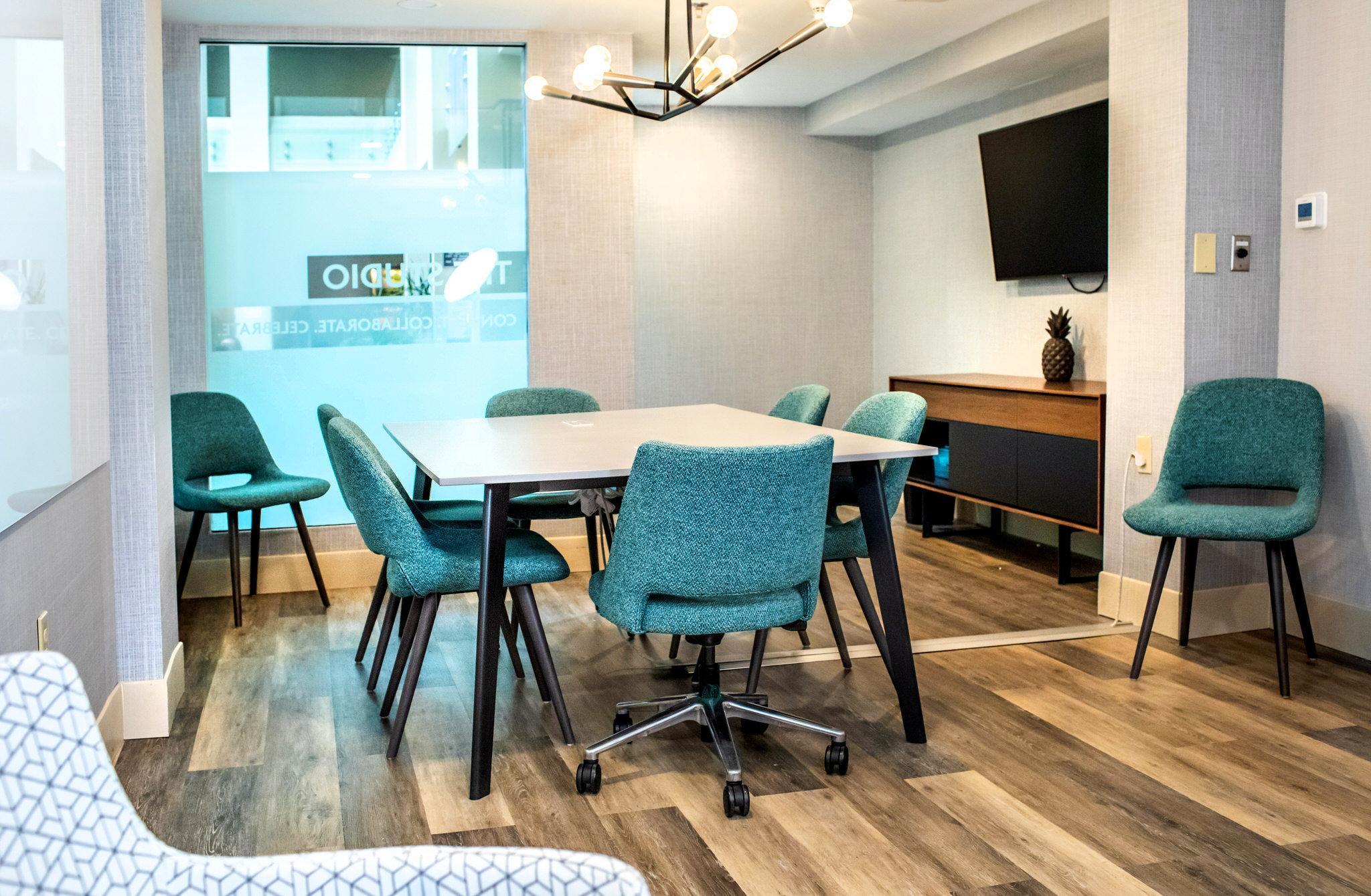 Crowne Plaza Charleston By Ihg Hotel Норт Чарлстън Екстериор снимка